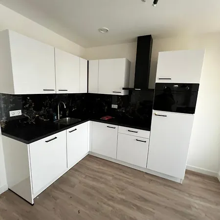 New W New Kitchen And Bathroom Near Welness *