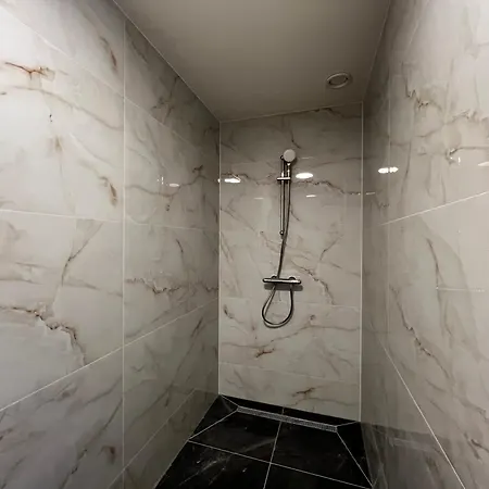 New W New Kitchen And Bathroom Near Welness * Goirle